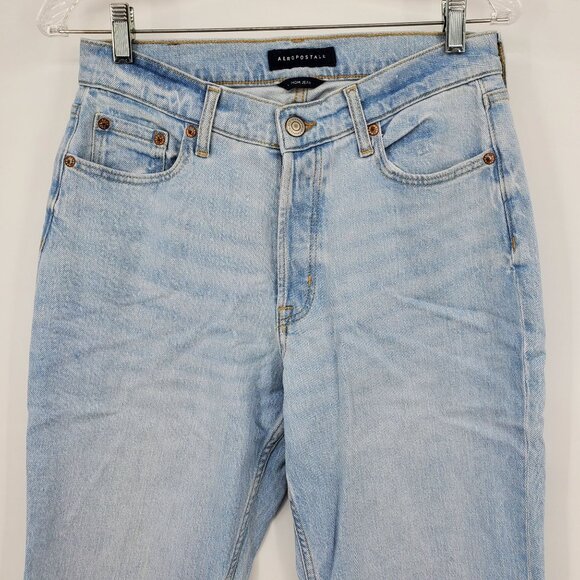 Aeropostale Light Wash Button Fly Women's Denim Mom Jeans Size 6 - Picture 9 of 10